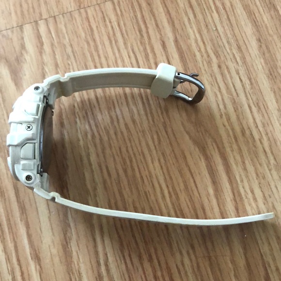 Baby-G - Picture 2 of 3